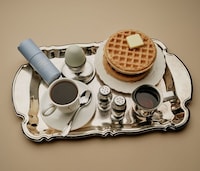 Coffee-Forward Eye Creams Image 1