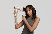 Intelligent Hair Dryers Image 6