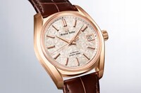Seasonal Floral-Inspired Timepieces Image 5