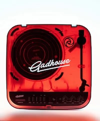 Millennium-Inspired Turntables Image 4