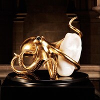 Pearl-Centric Art Collections Image 1