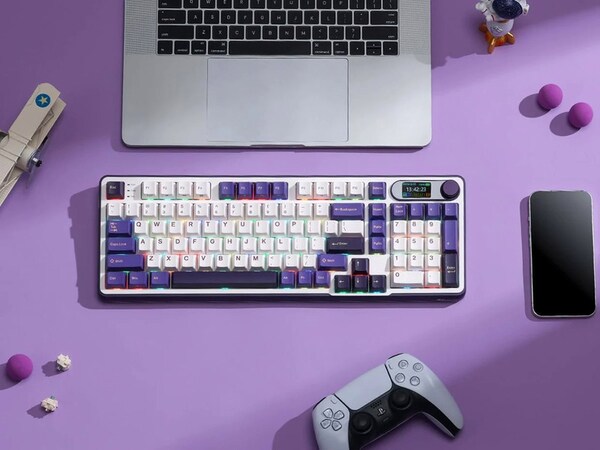Midsized Gamer-Grade Keyboards Image 2