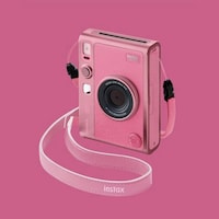 Golfer-Honoring Instant Cameras Image 3