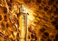 Luxurious Watery Oil Serums Image 2