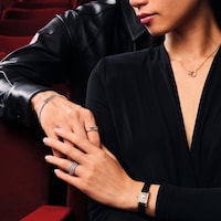 Curated High-End V-Day Collections Image 5