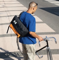 Commuter-Focused Reflected Bag Designs Image 3