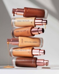 Weightless Full-Coverage Foundations Image 1