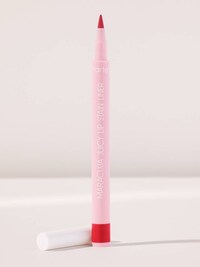 Staining Lip Liners Image 3