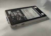 80s-Inspired E-Ink Gaming Consoles Image 1