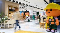 Large-Scale Furniture Stores Image 1