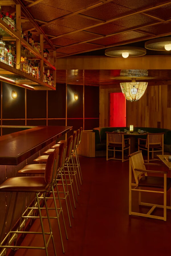 Japanese Listening Bar-Inspired Restaurants Image 2