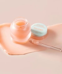Deeply Hydrating Lip Treatments Image 2
