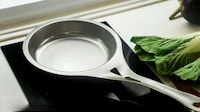 Featherlight Frying Pans Image 2
