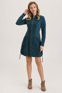 Timeless Easy-Care Clothing Image 3