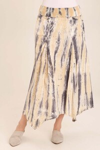 Timeless Easy-Care Clothing Image 8
