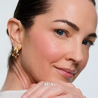Hand-Whipped Powder Blushes Image 3