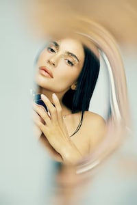 Floral Celebrity-Made Fragrances Image 3