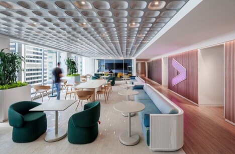 Montreal-Inspired Vibrant Officespaces
