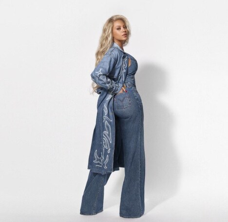 Reinventive Denim Campaigns