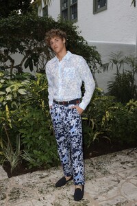 Palm Beach-Inspired Menswear Image 3