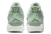 Pale Green-Tonal Basketball Shoes Image 2