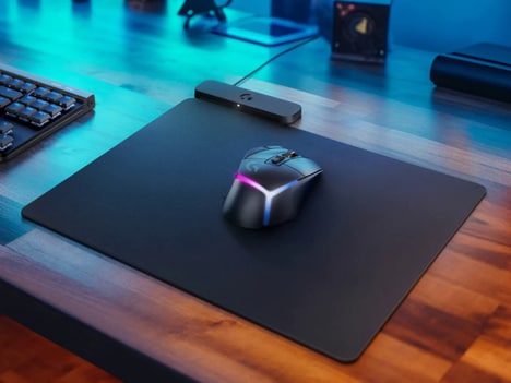 Mouse-Charging eSports Mousepads