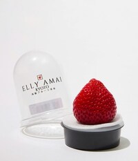Luxurious Single Strawberries