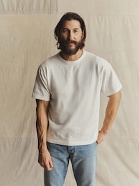 Heavyweight Material T-Shirts Image 2