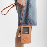 Luxury MP3 Player Purses Image 1