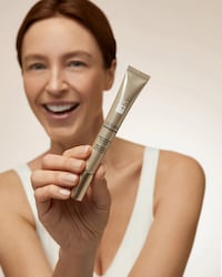 Targeted Anti-Aging Concentrates Image 4