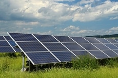 Large Solar Farm Investments Article Thubnail