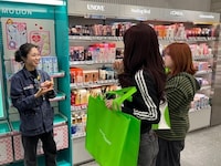 Multilingual Personal Shoppers Image 1