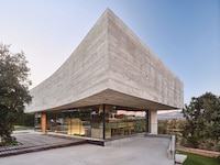 Floating Level Aesthetic Residences