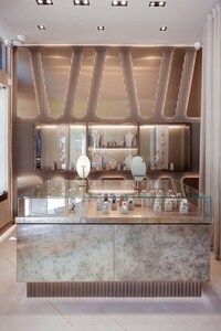 Luxury Collector-Focused Retail Experiences Image 2