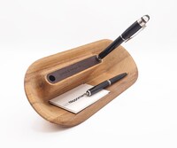 Organized Minimal Pen Holders Image 2