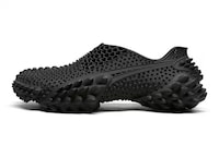 Prickly Monochromatic Sleek Footwear Image 2