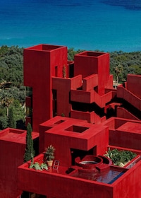 Seaside Bold Red Resorts Image 2