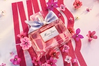 Fragrance-Inspired Airport Cafes Image 2