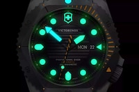 Tactical Titanium Diver Timepieces Image 4