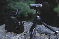 Wireless Content Creator Microphones Image 3