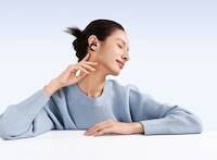 Airy Bass-Boosted Earbuds