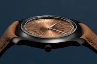 Historic-Inspired Thin Timepieces Image 2