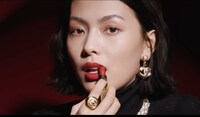 Limited-Edition Luminous Matte Lipstick Image 4