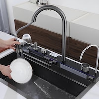 Tech-Equipped Kitchen Sinks Image 2