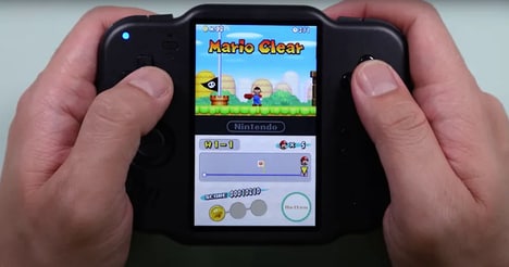 Vertical Dual-Screen Handhelds