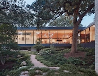 Contemporary Cantilevered Residences