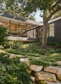 Contemporary Cantilevered Residences Image 4