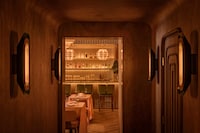 Earthy Warm Ambiant Restaurants Image 3