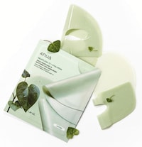 Hydration-Focused Color-Changing Masks Image 3