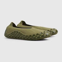Minimalist Sock-Like Sneakers Image 1